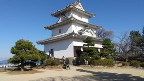 丸亀城